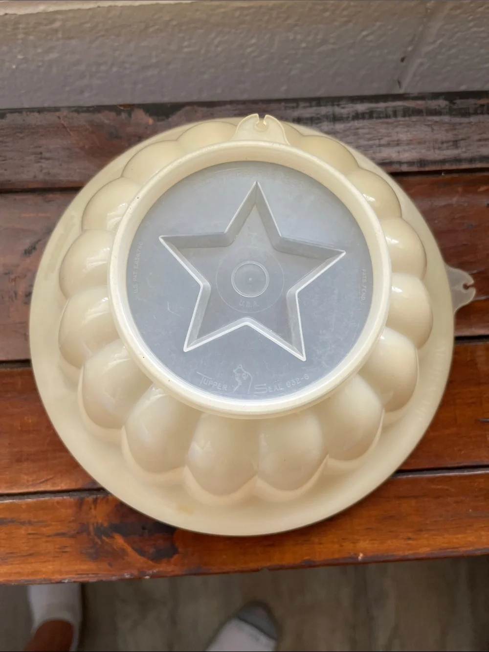 Vintage Original Tupperware Jel-O-Mold Cream Color Marked Tupper- Seal 3 Pieces